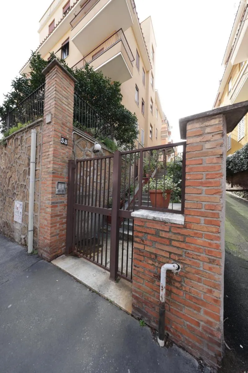 Image 5 of San Pietro city center close to the subway