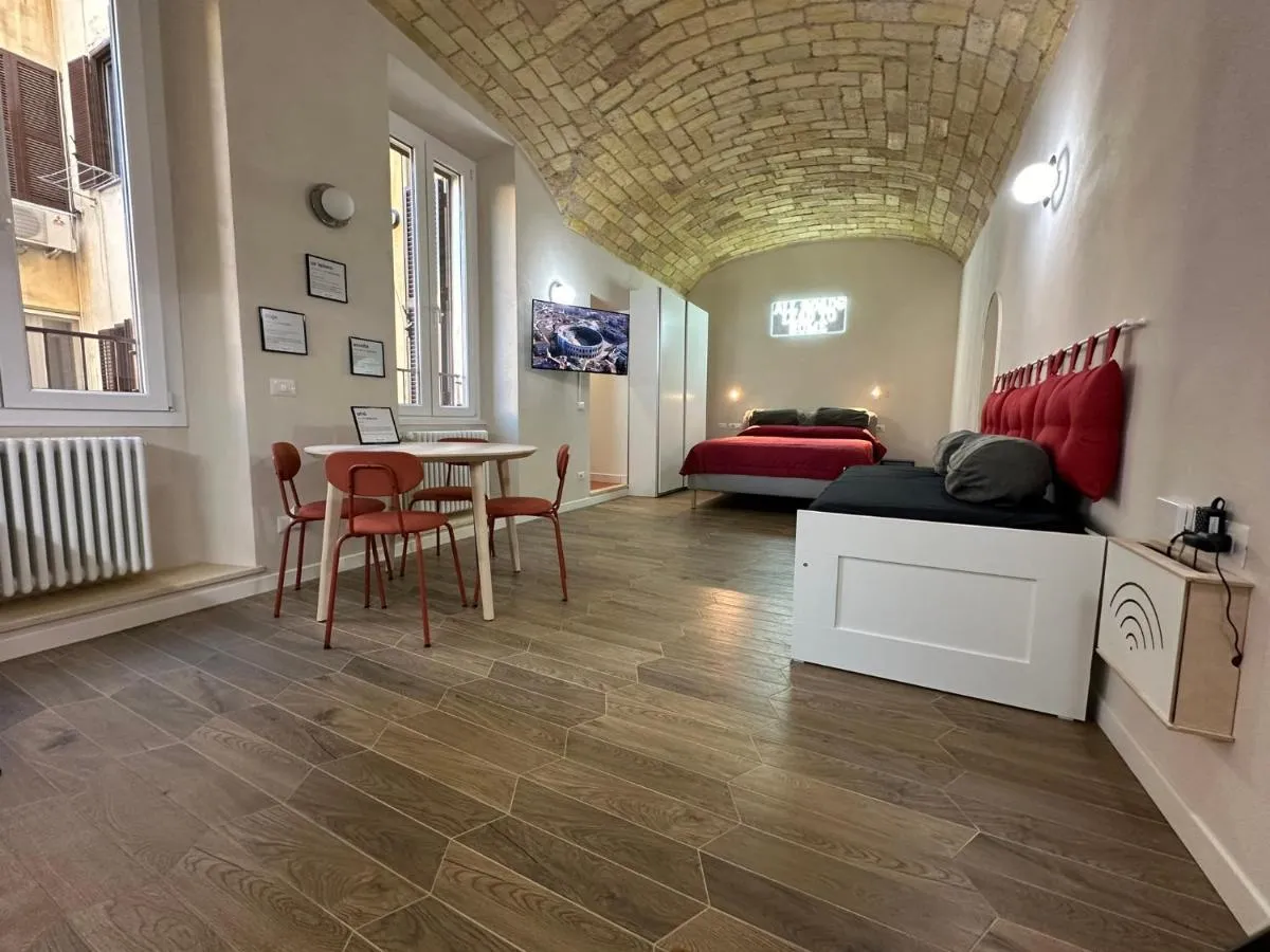 Image 5 of Santamaura Vatican Apartment