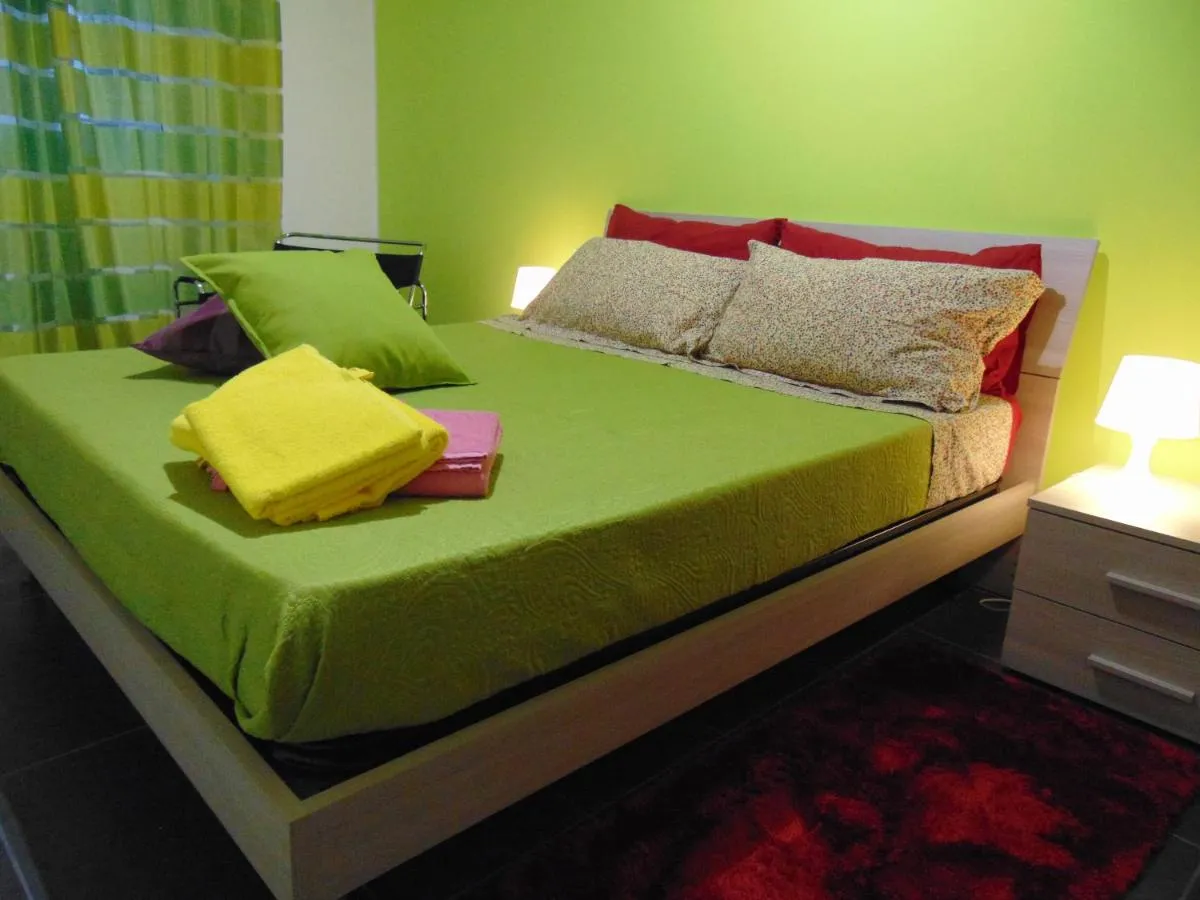 Image 1 of Studiohouserome