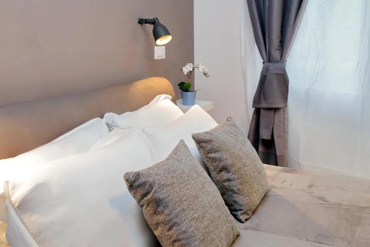 Image 6 of TERRACED APARTMENT – Metro to Vatican & center