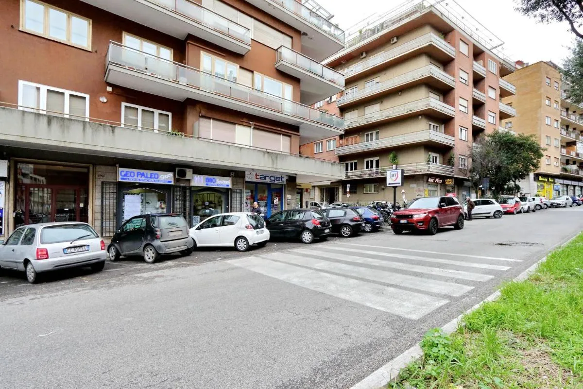 Image 5 of TERRACED APARTMENT – Metro to Vatican & center