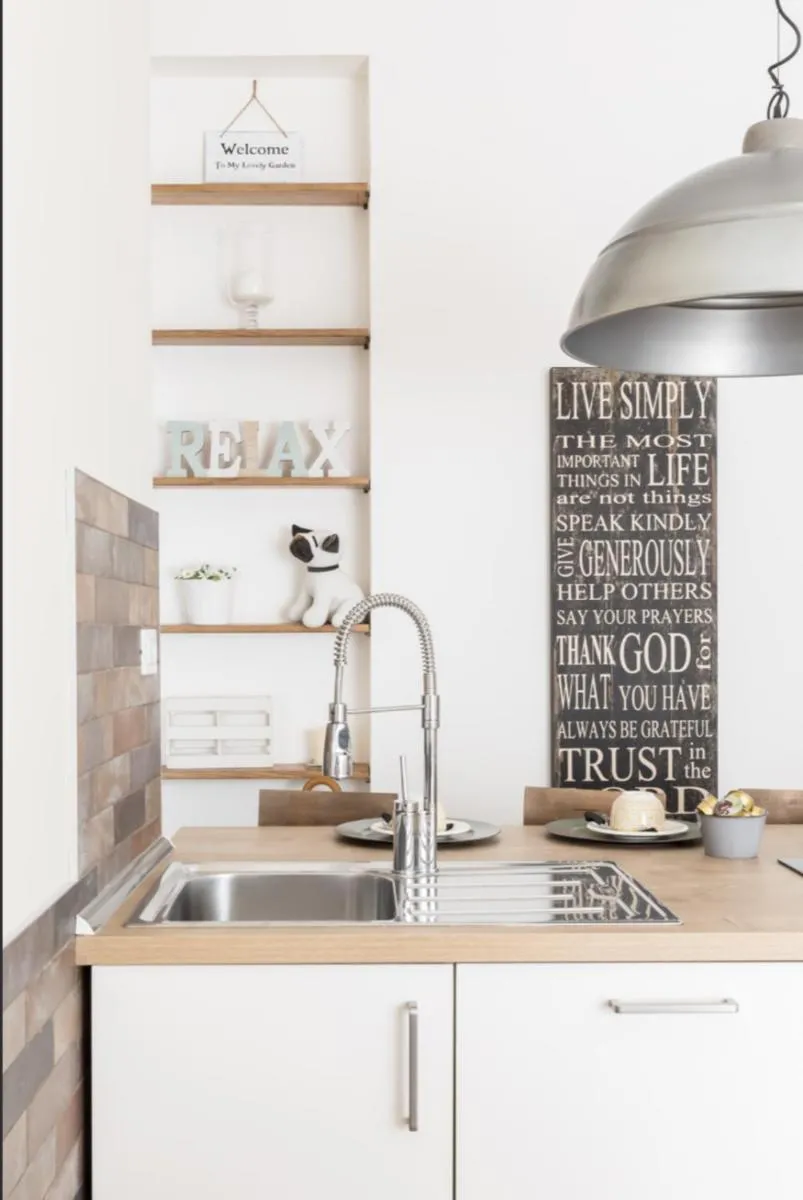 Image 3 of THE BREAK – Via Veneto Charming Suite