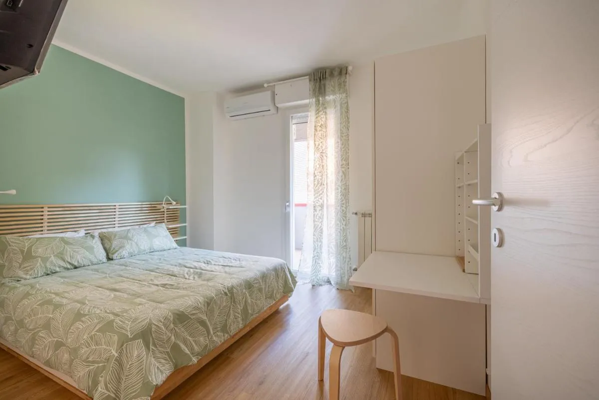 Image 5 of The Green Apartment