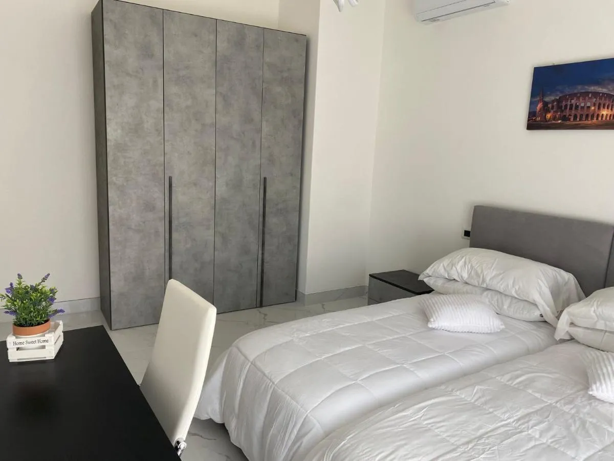 Image 2 of Tiburtina Flats