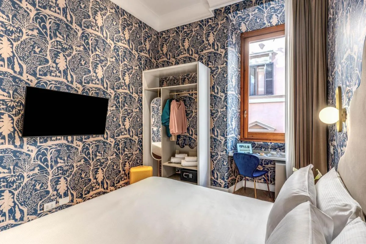Image 6 of Townhouse Condotti 29