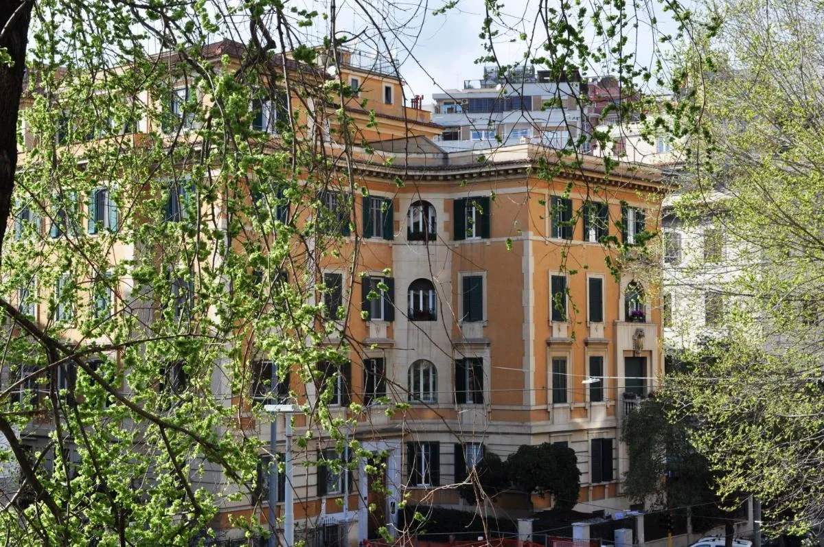 Image 5 of Trastevere Boulevard