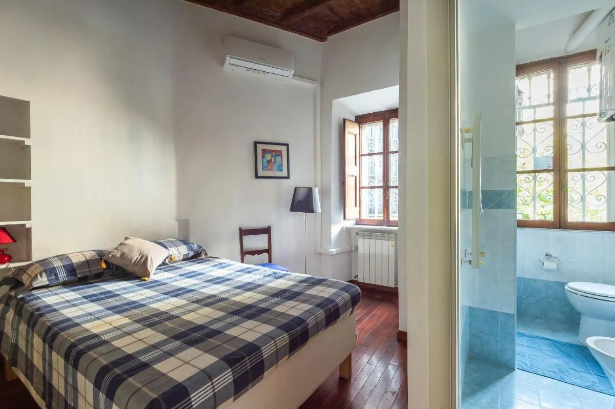 Image 6 of Trastevere Lungaretta apartment
