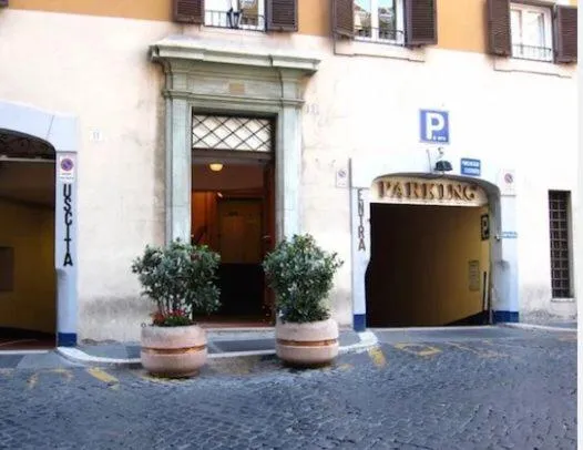 Image 5 of Trevi Fountain Luxury Flat