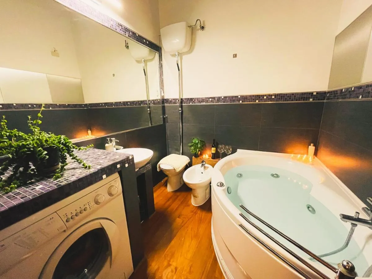 Image 2 of Trevi Fountain Luxury Guest House