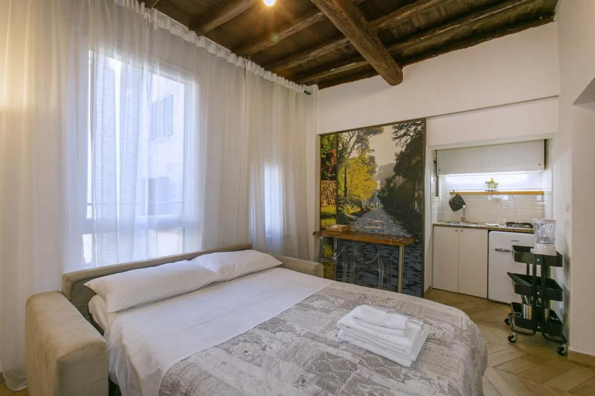 Image 1 of Trevi Little Palace #3