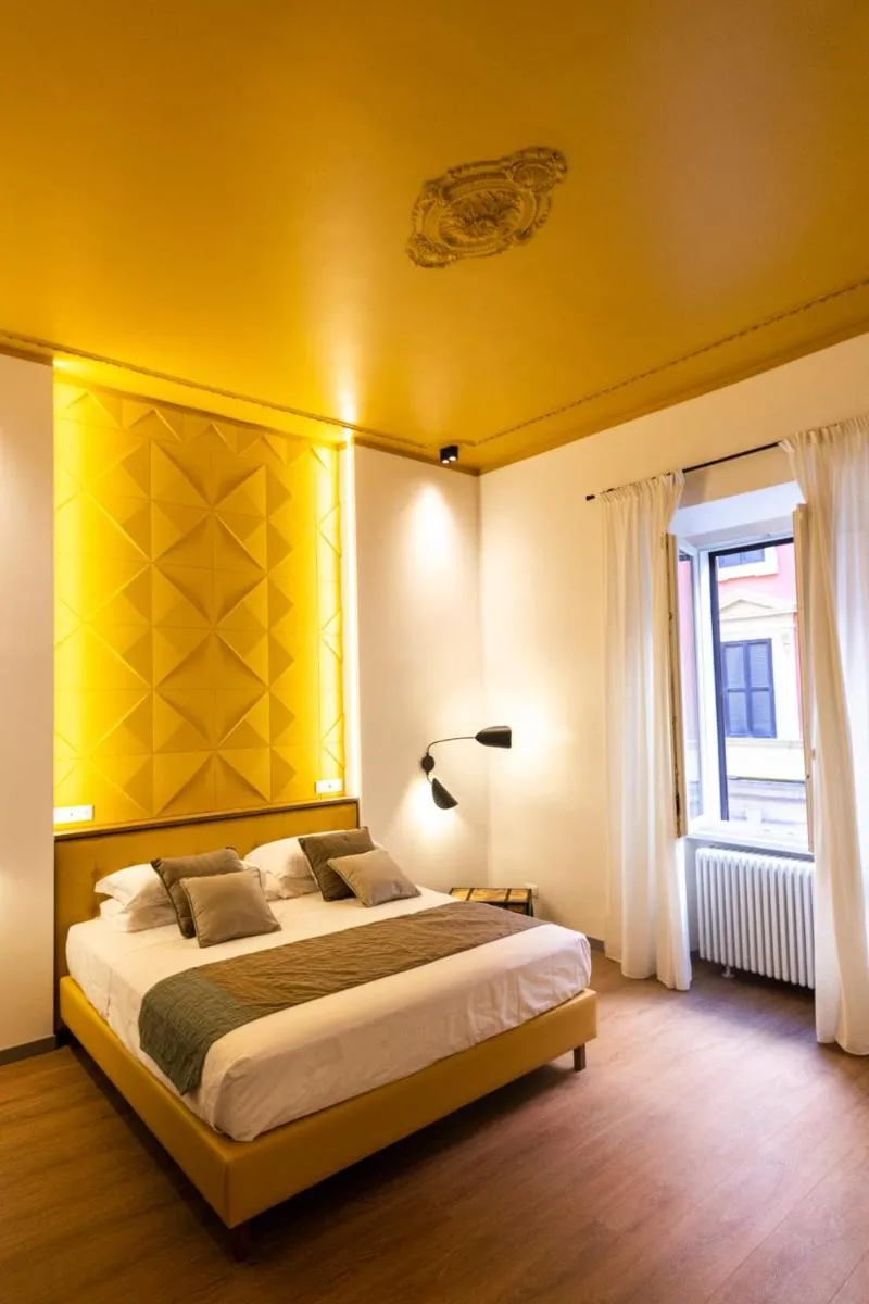 Image 3 of Trevi Monti House