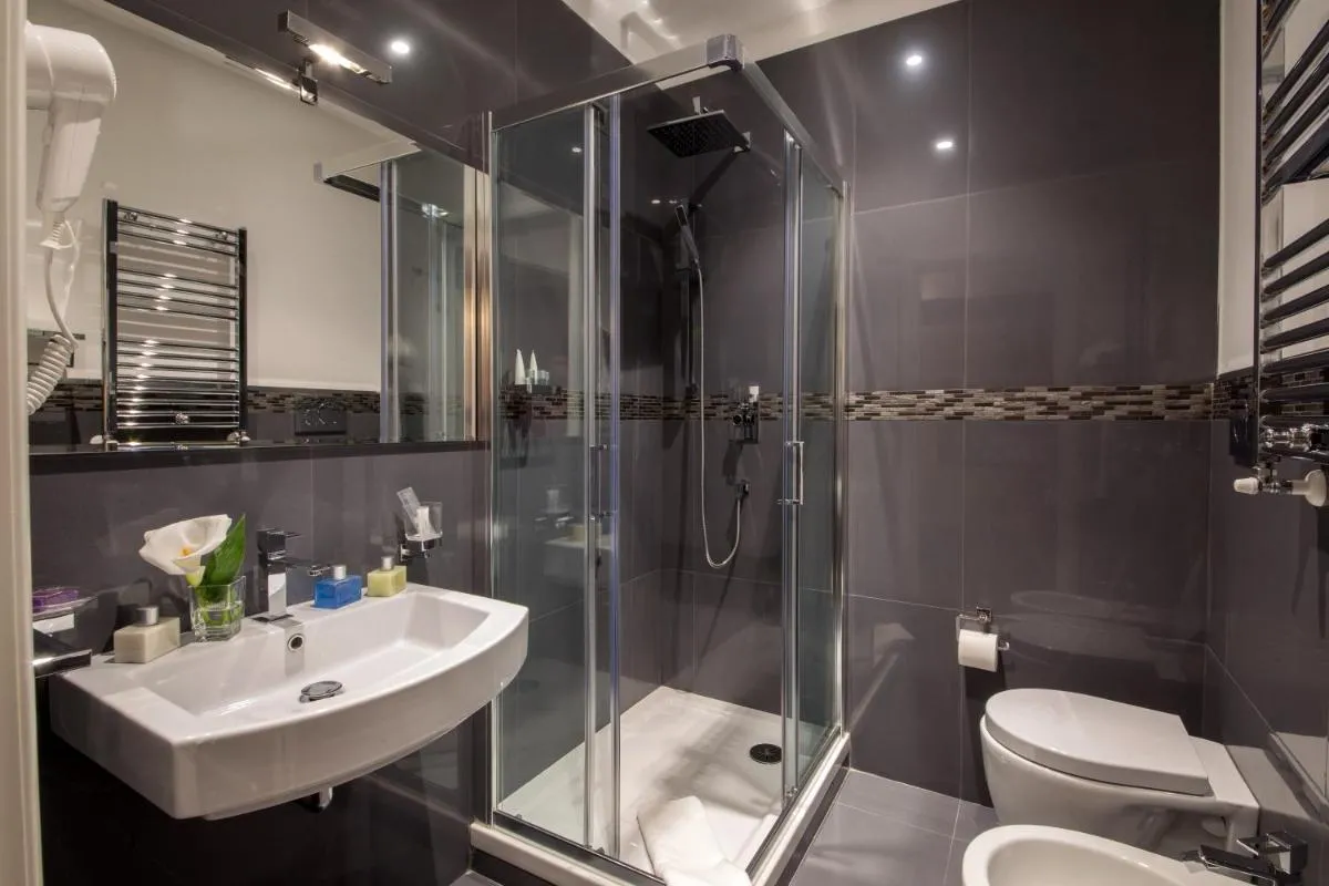 Image 2 of Tridente Suites