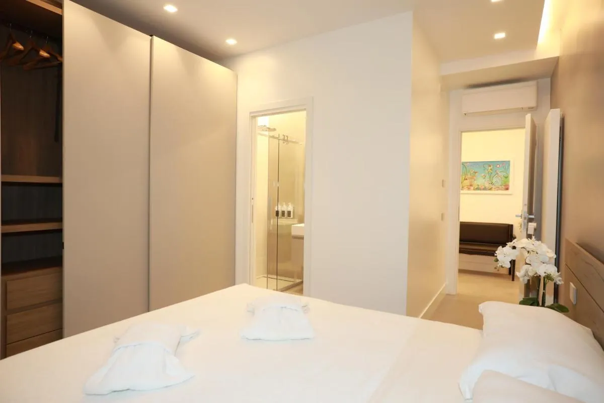 Image 5 of Unique Luxury Stay