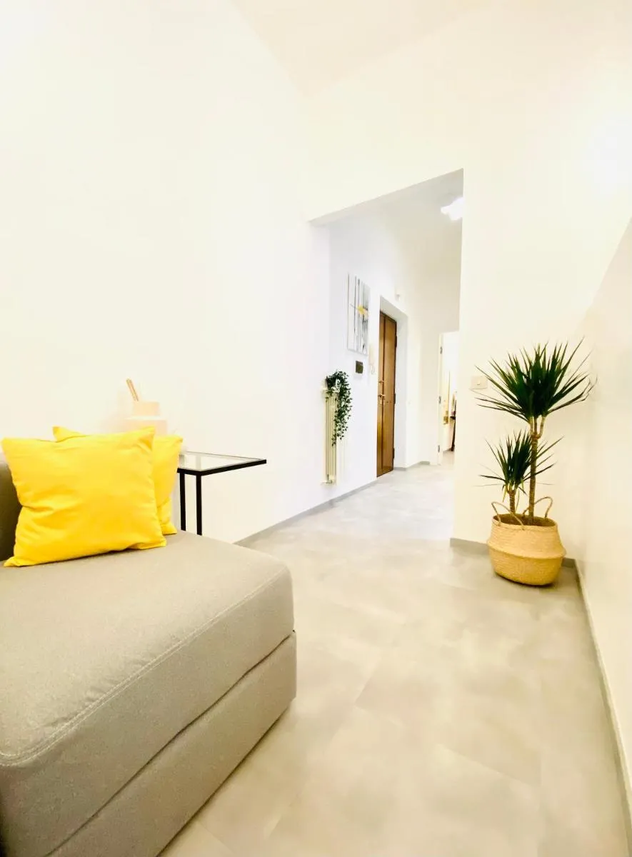 Image 3 of Vale Vatican Apartment