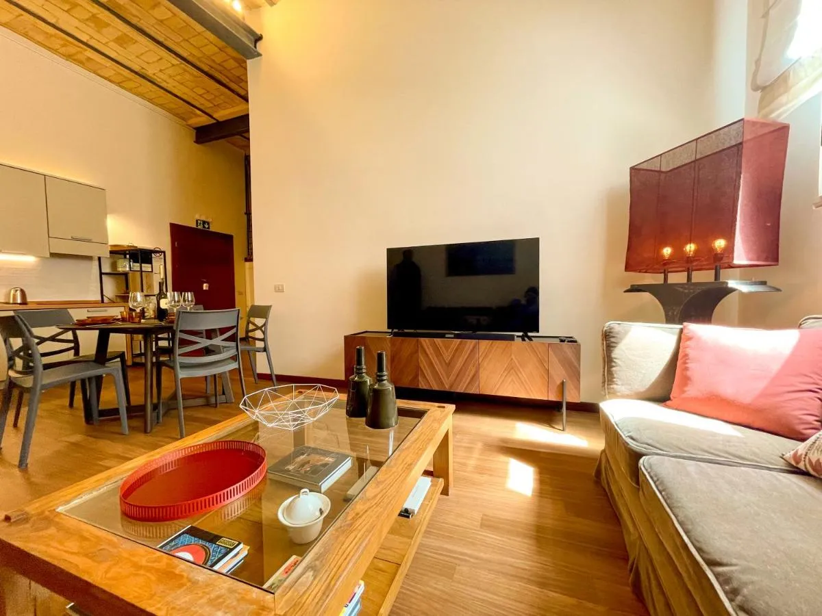 Image 4 of Velabro Luxury Loft