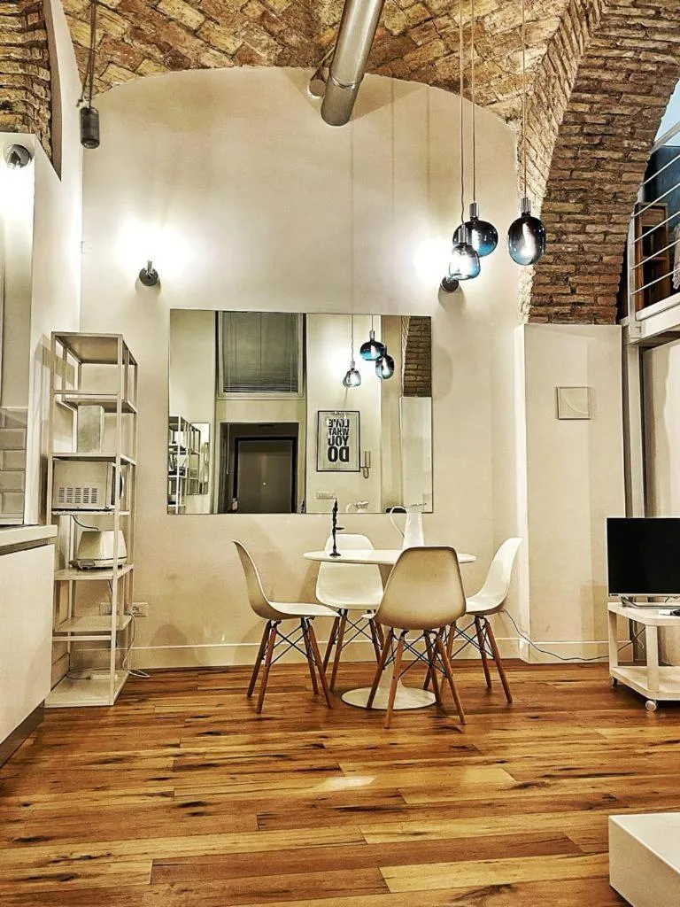Image 4 of Via Veneto Luxury Loft