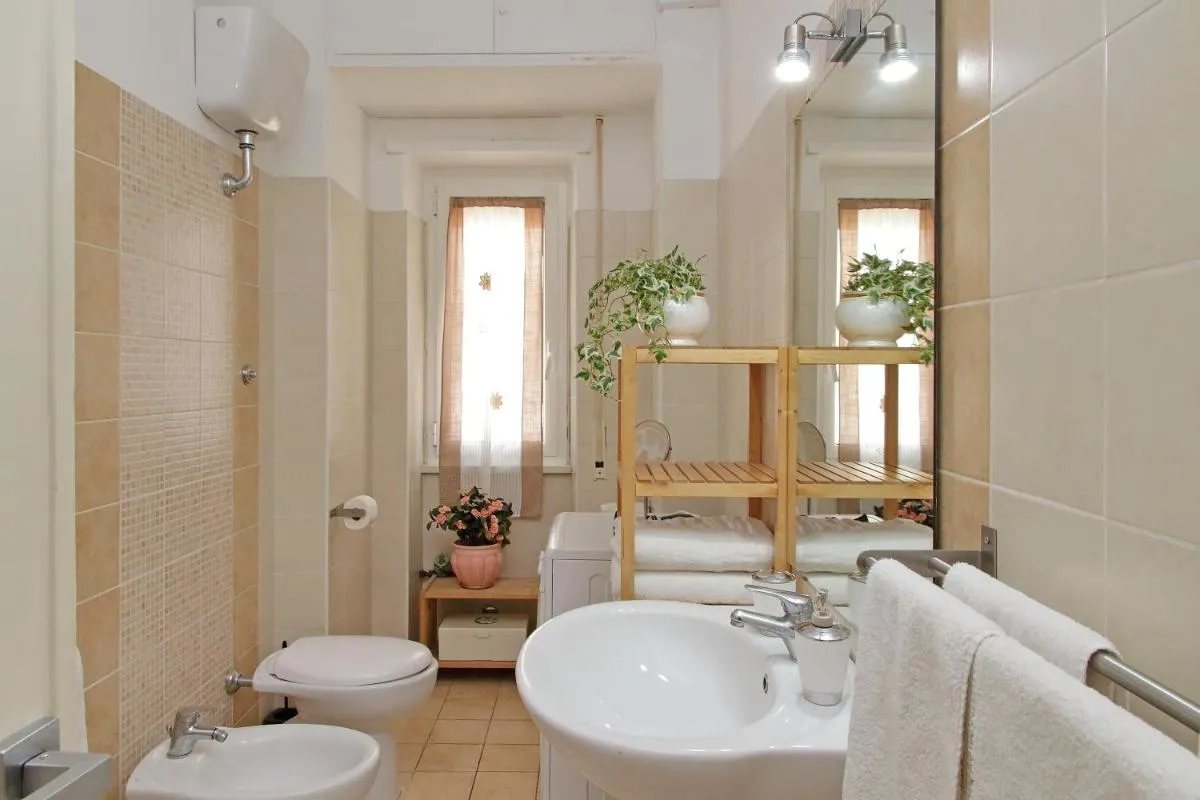 Image 2 of Victoria Apartment