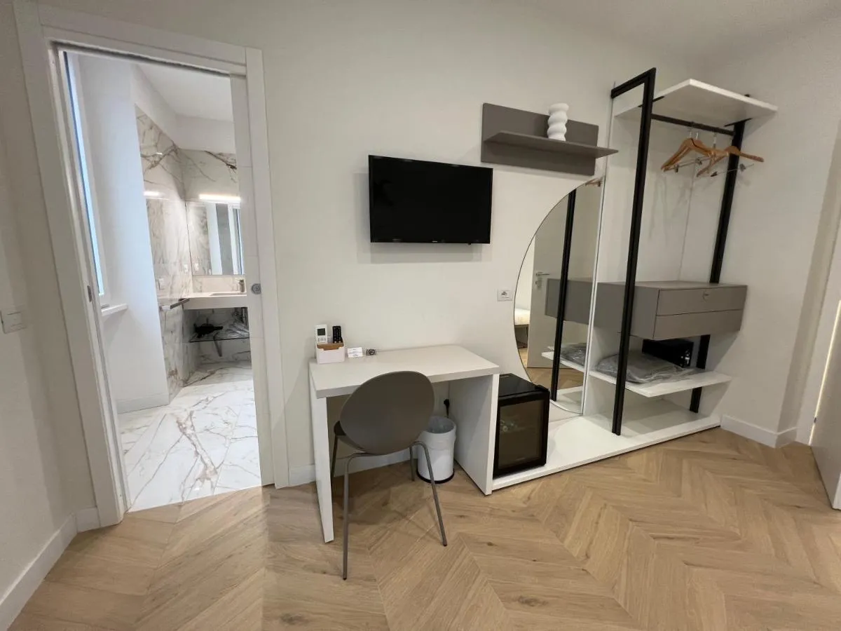 Image 2 of Vittoria’s Luxury Rooms
