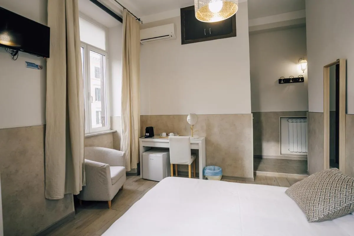 Image 2 of Walker Rooms
