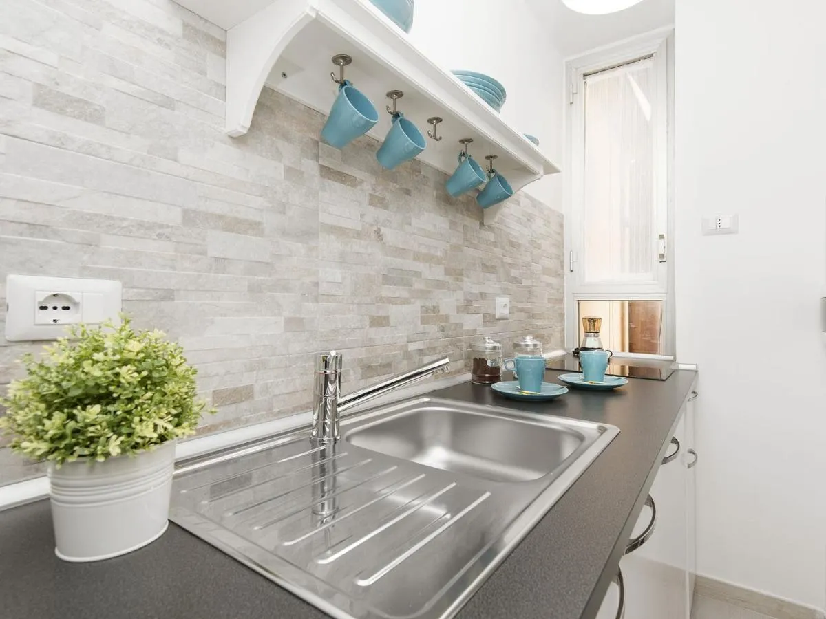 Image 2 of White Flat Termini