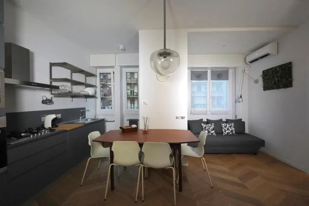Image 3 of apartment near termini station