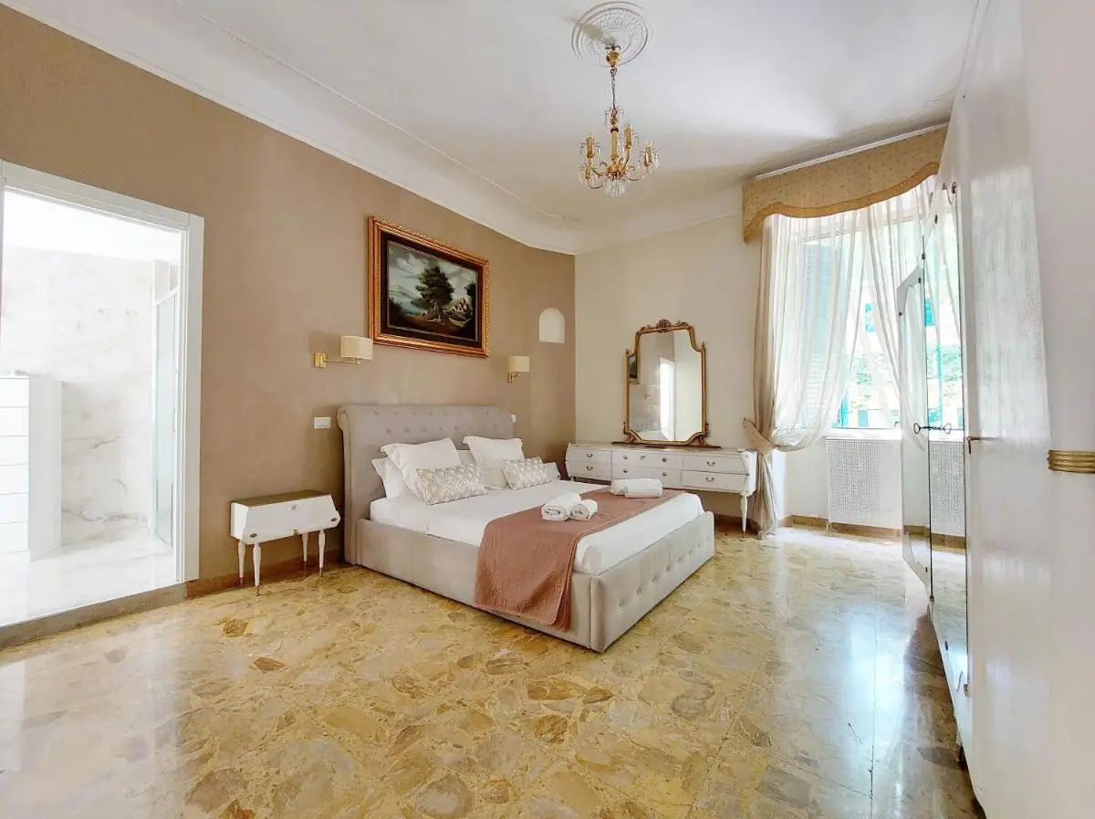 Image 1 of 4BNB – Luxury Mazzini Apartment