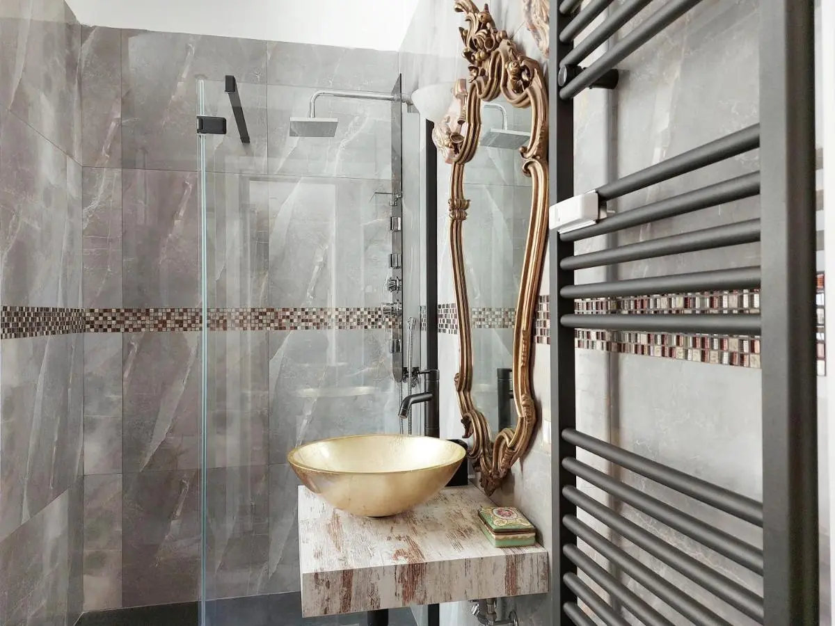 Image 2 of 4BNB – Luxury Mazzini Apartment