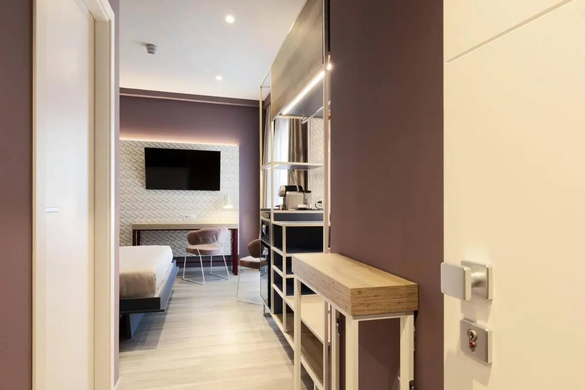 Image 5 of Adesso Hotel