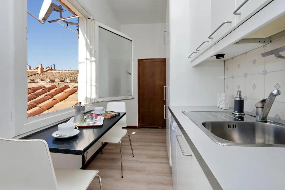 Image 2 of Appartamento Lavatore