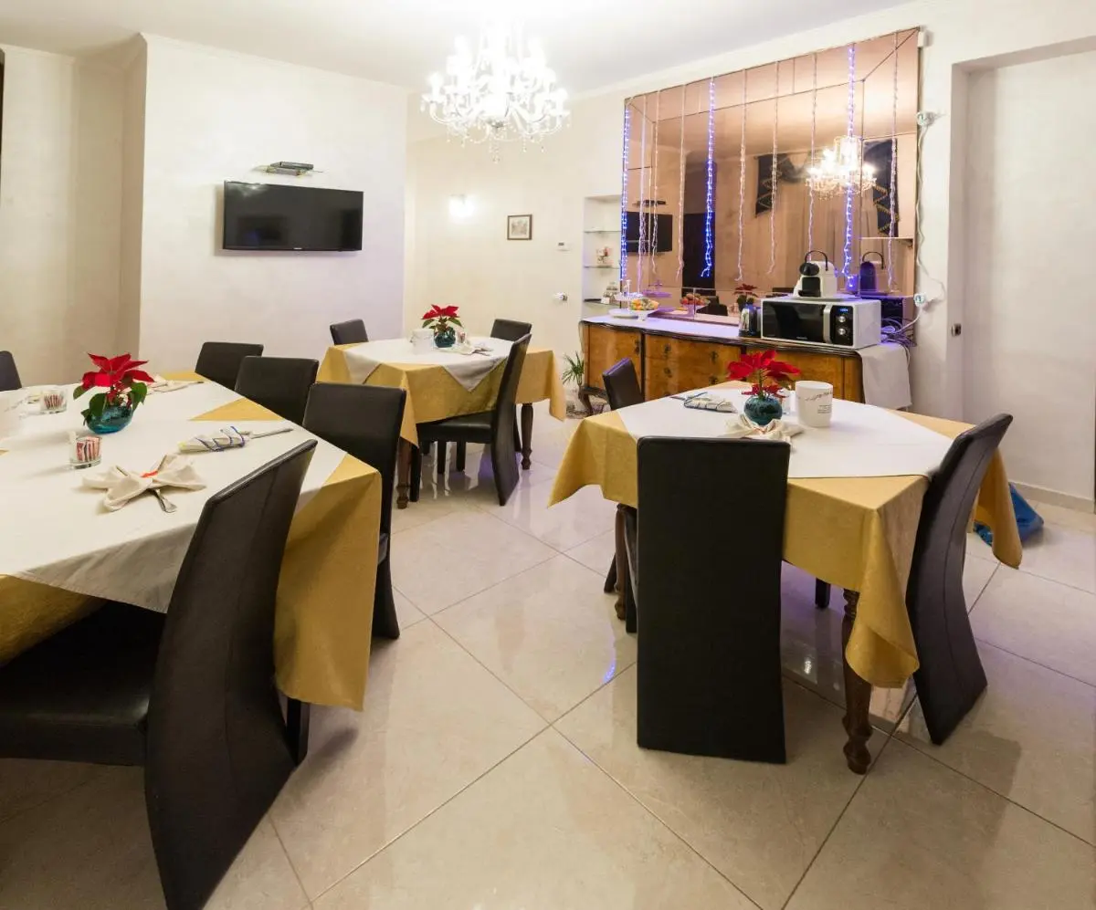 Image 2 of B&B Roma Royal Residence
