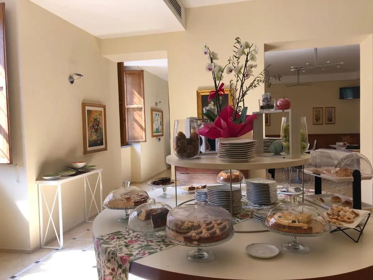 Image 4 of Basilica Hotel