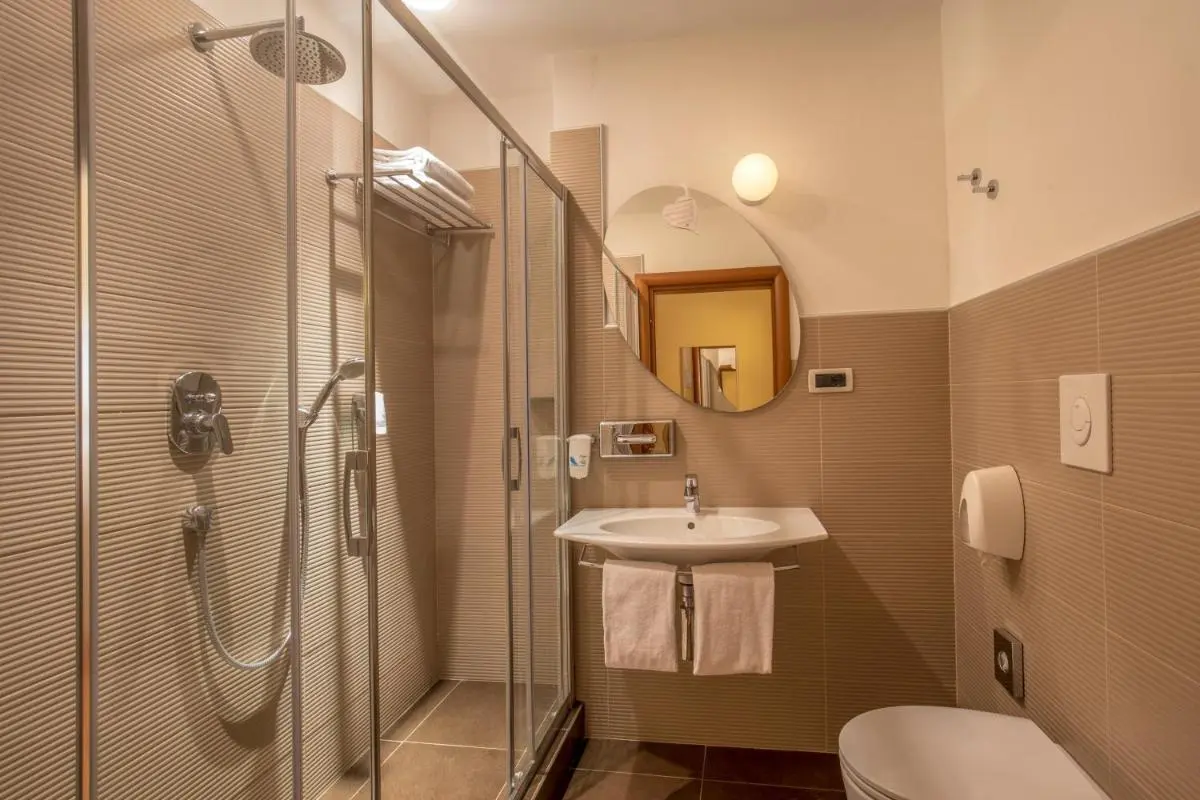 Image 2 of Best Western Hotel Globus