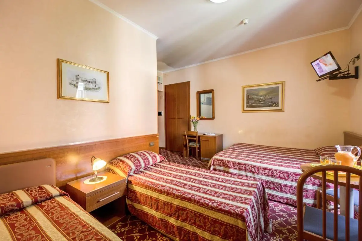 Image 4 of Buonarroti Home