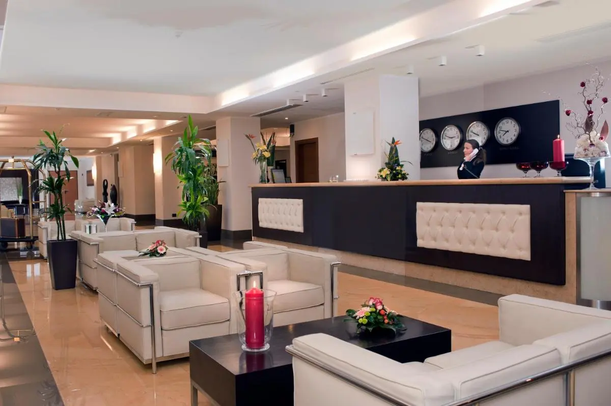 Image 4 of Cardinal Hotel St. Peter