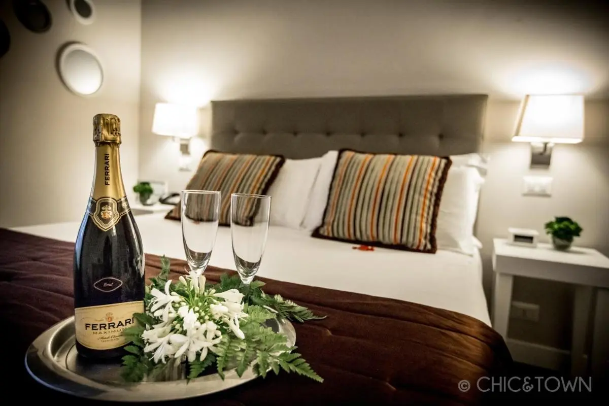 Image 1 of Chic & Town Luxury Rooms