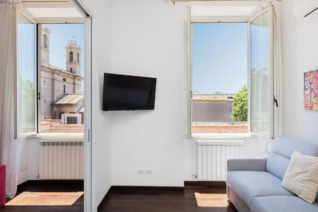 Image of Corso View by Rental in Rome