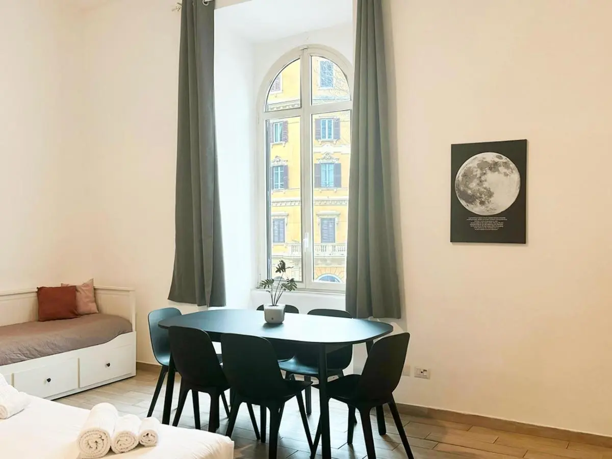 Image 5 of DaliTourism – Vatican Apartment 193
