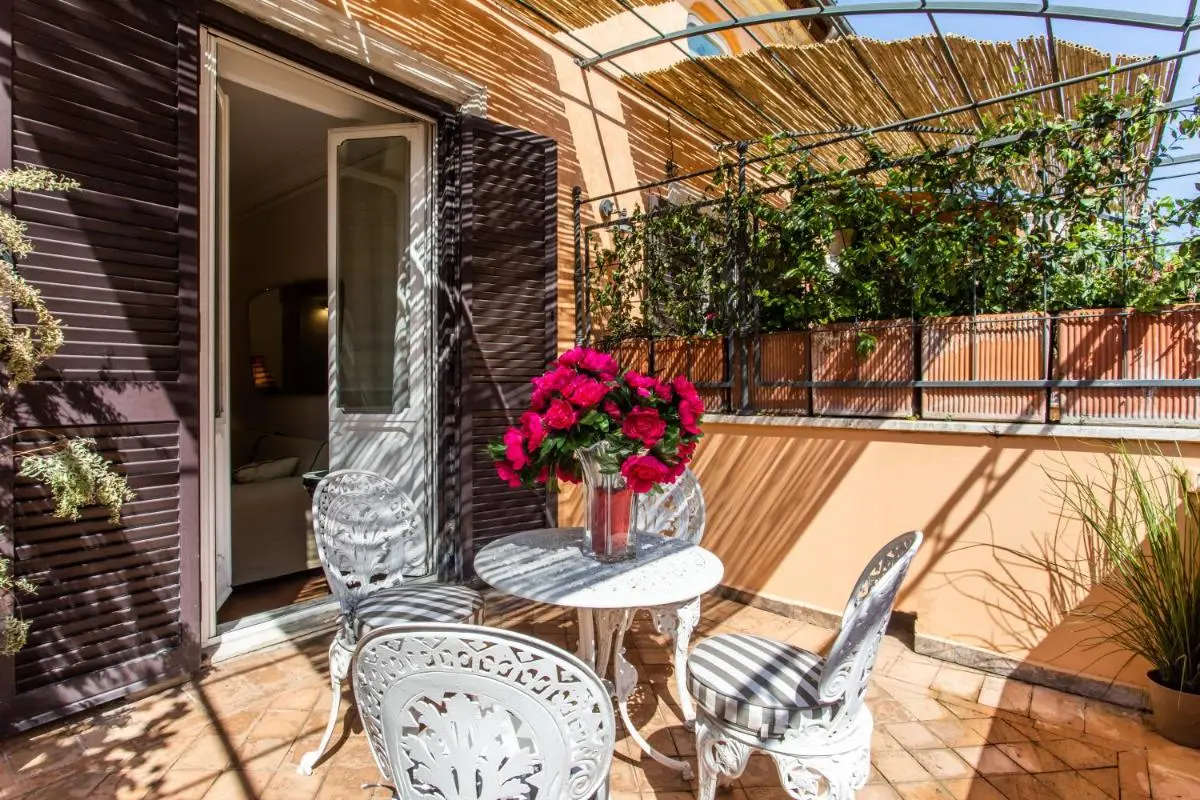 Image 4 of Frattina Apartments