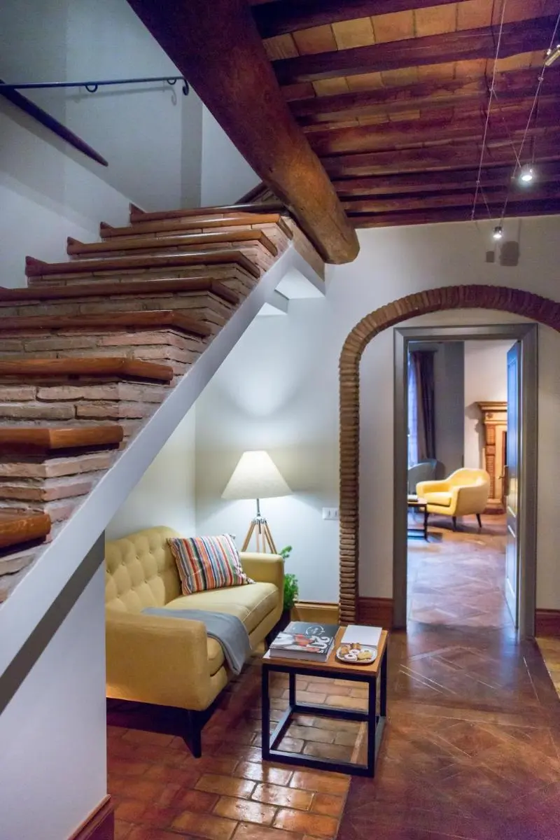 Image 6 of Grand Master Suites