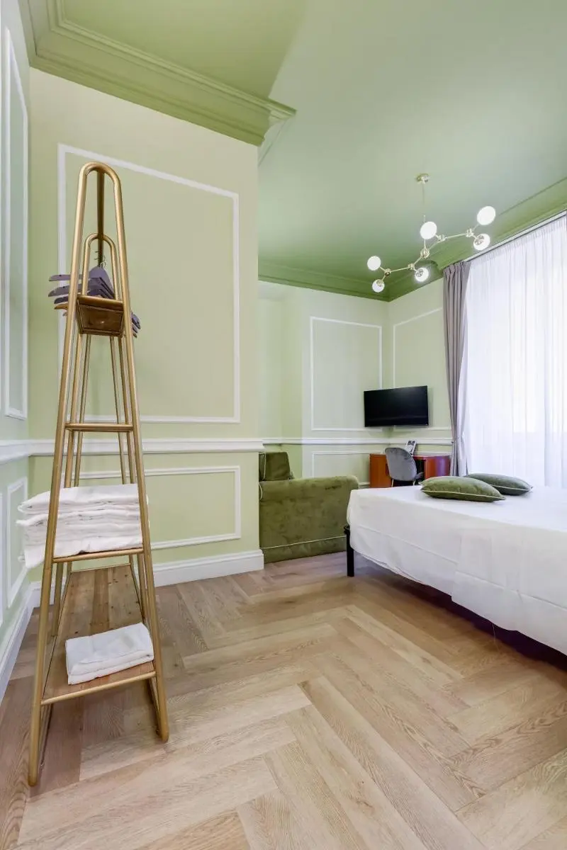 Image 4 of Hold Rome – Luxury Suites
