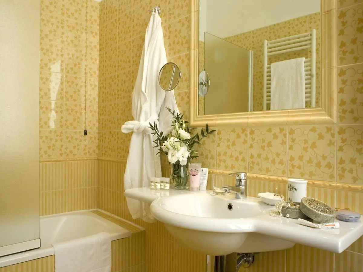 Image 2 of Hotel Aberdeen