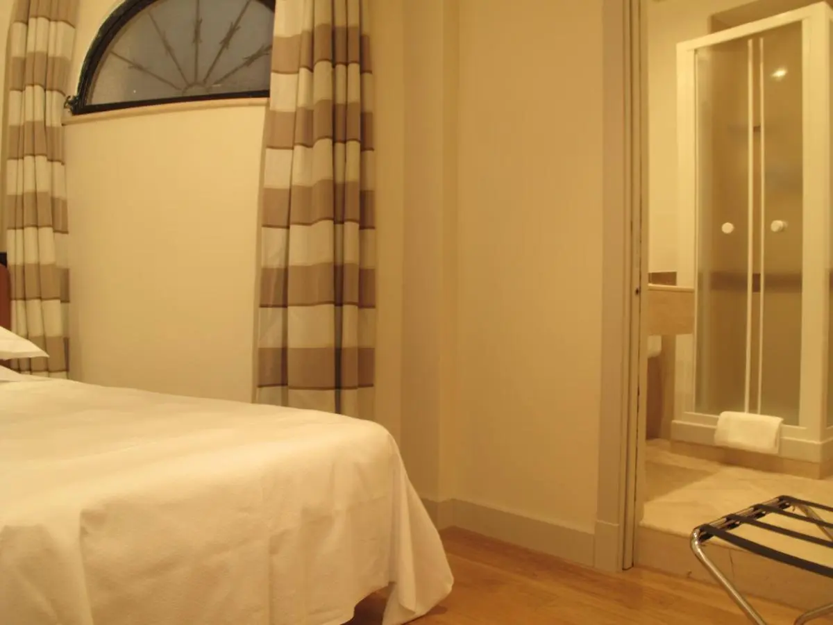 Image 2 of Hotel Albergo Santa Chiara