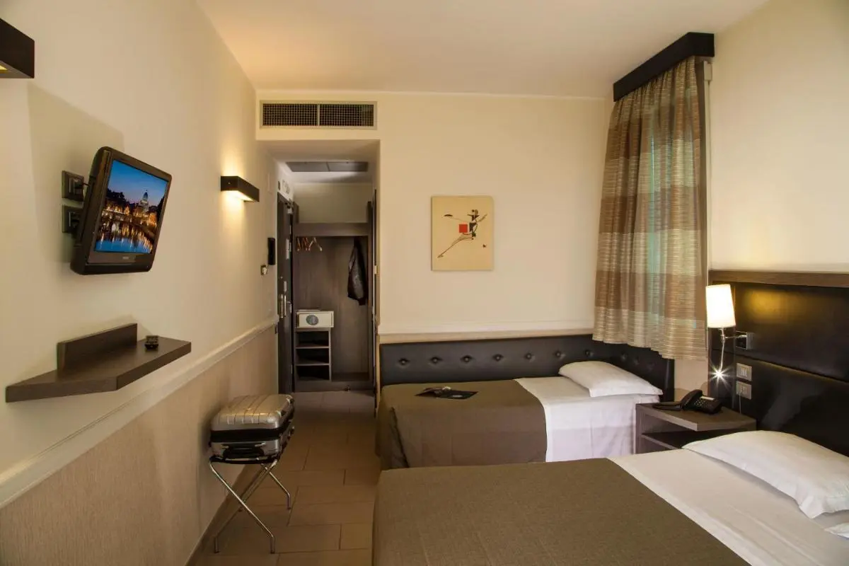 Image 4 of Hotel Artis