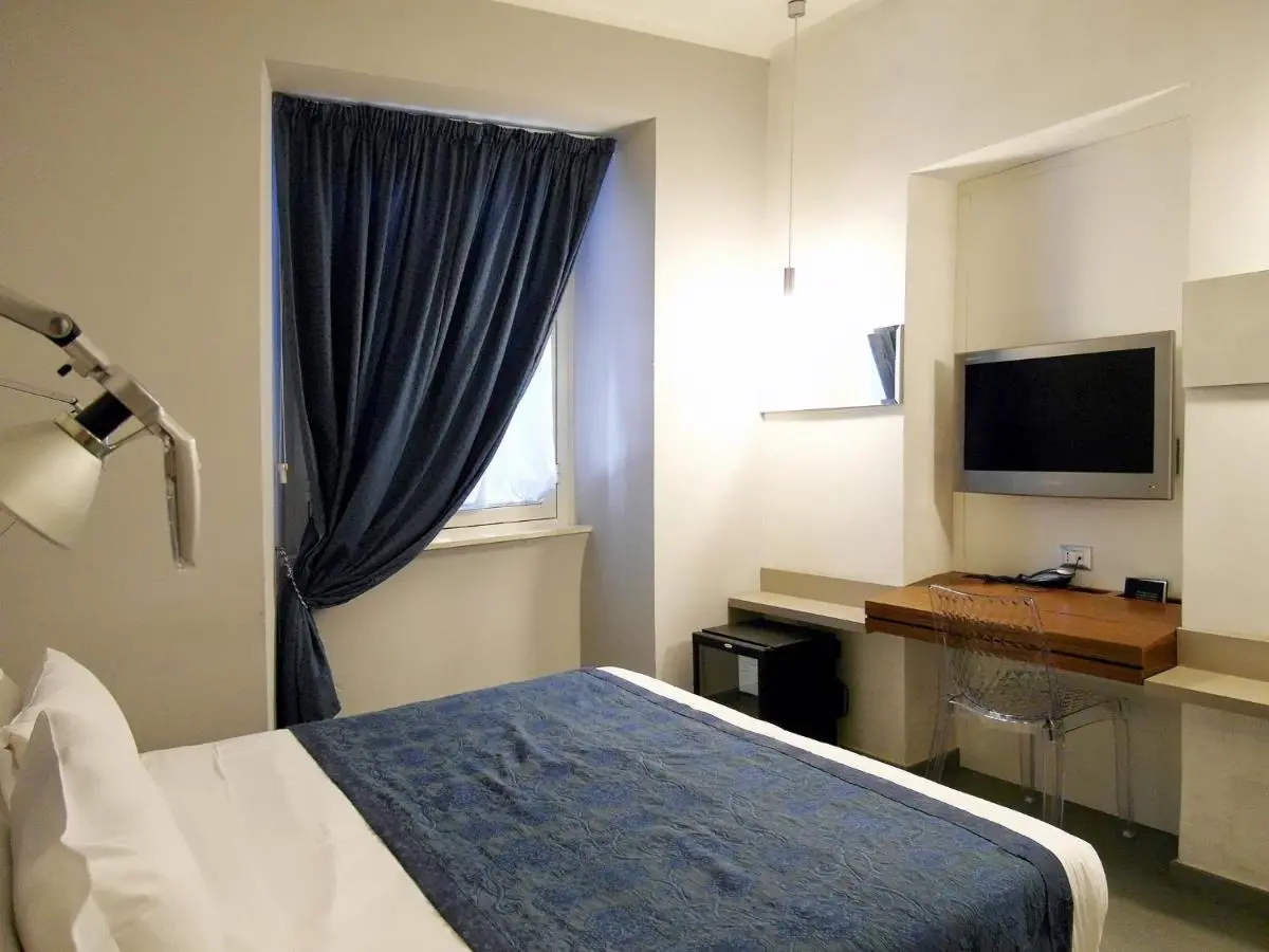 Image 4 of Hotel California