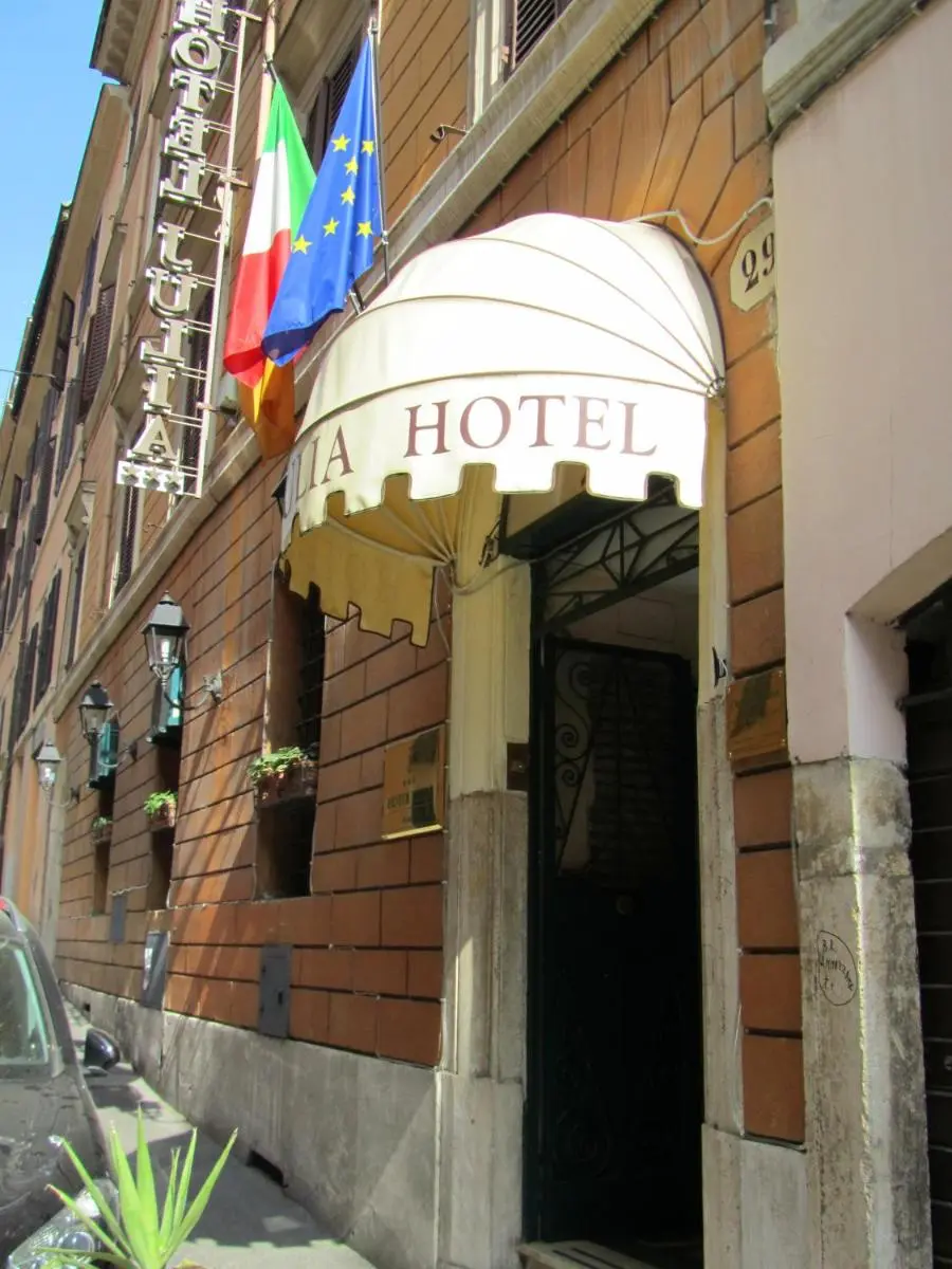 Image 3 of Hotel Julia