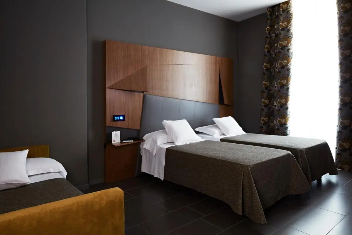 Image 1 of Hotel The Building