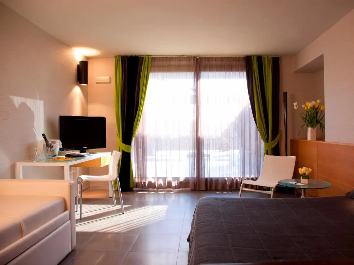 Image 4 of Hotel Zone