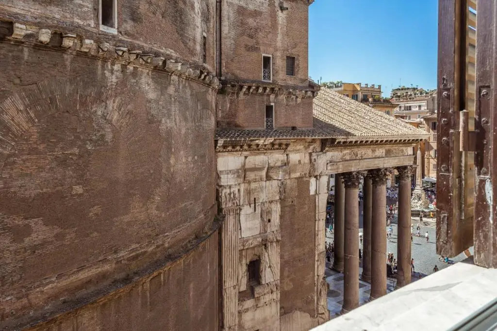 Image of Hub Pantheon