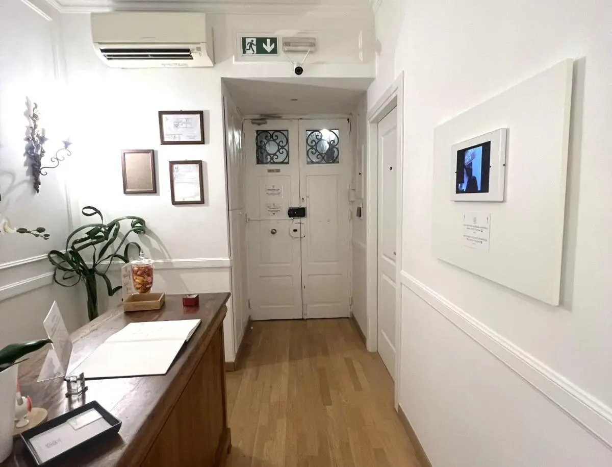 Image 4 of INTERNO ROMA
