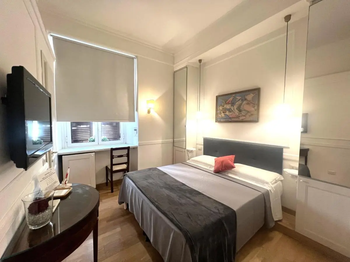 Image 1 of INTERNO ROMA